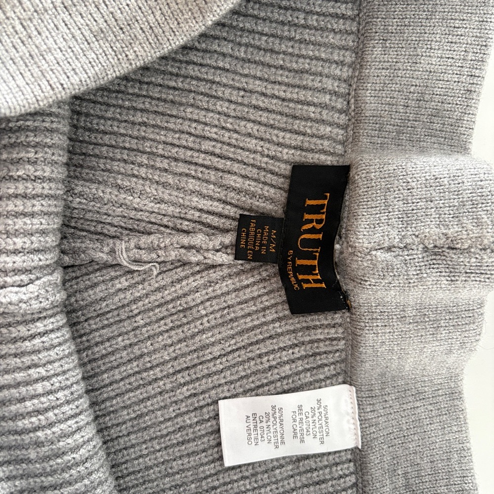 Truth Women's Light Gray Ribbed Sweater - Picture 2 of 3